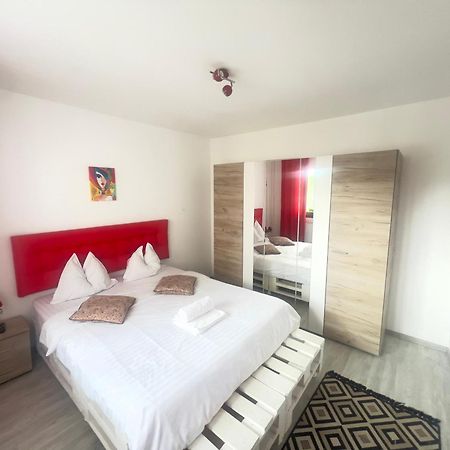 3 Rooms Apartment Airy & Bright Palas Style 이아시 외부 사진