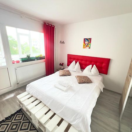 3 Rooms Apartment Airy & Bright Palas Style 이아시 외부 사진