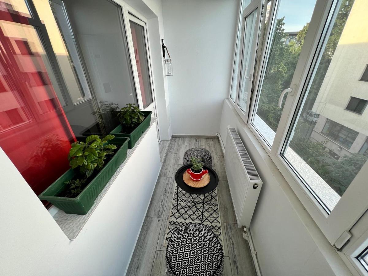 3 Rooms Apartment Airy & Bright Palas Style 이아시 외부 사진