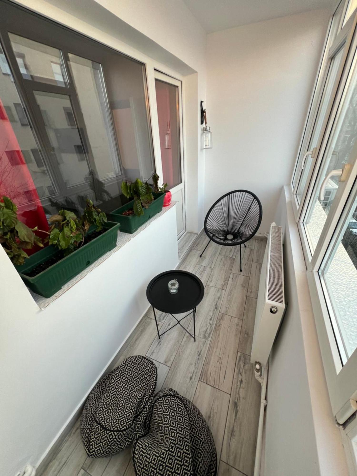 3 Rooms Apartment Airy & Bright Palas Style 이아시 외부 사진