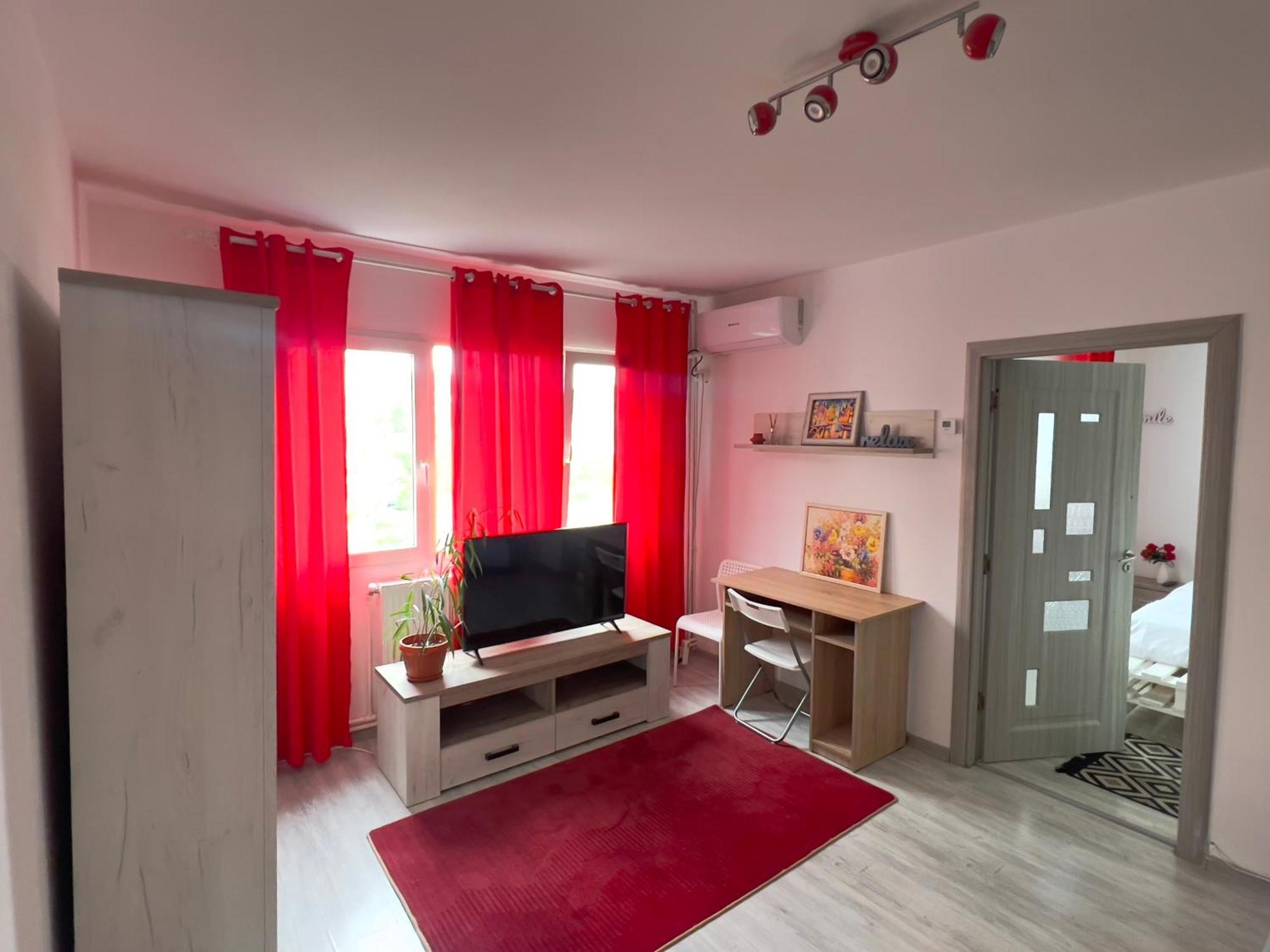 3 Rooms Apartment Airy & Bright Palas Style 이아시 외부 사진