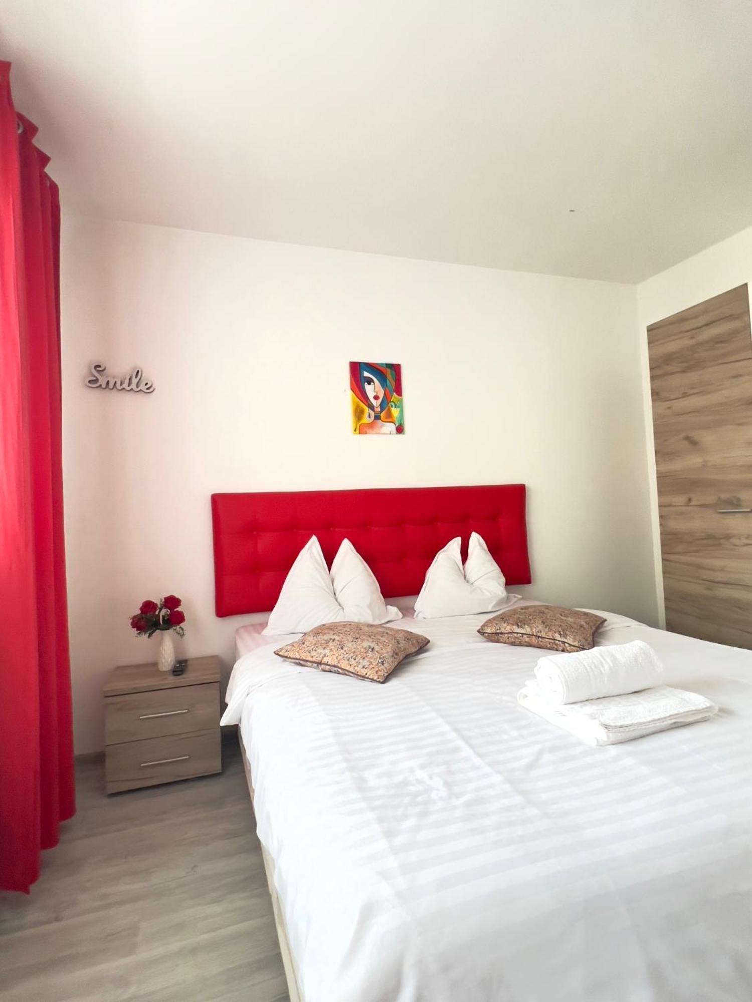 3 Rooms Apartment Airy & Bright Palas Style 이아시 외부 사진