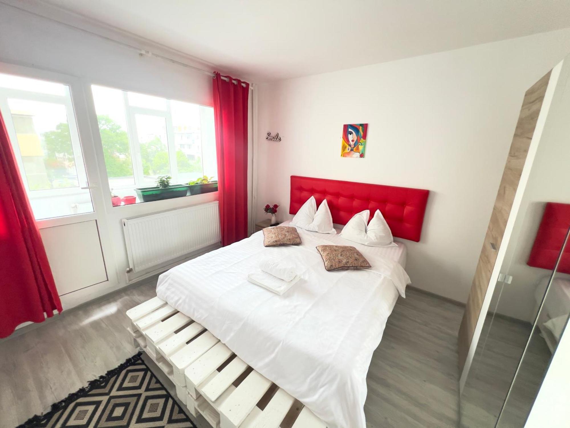 3 Rooms Apartment Airy & Bright Palas Style 이아시 외부 사진